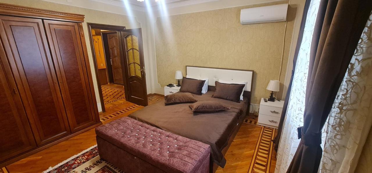 Gold Wall Apartment บากู ภายนอก รูปภาพ
